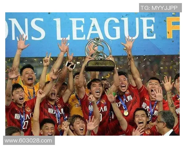 广州恒大与上海球队激战正酣谁能在这场对决中笑到最后