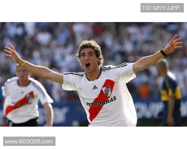 河床与国际体育会的历史对决与未来展望分析