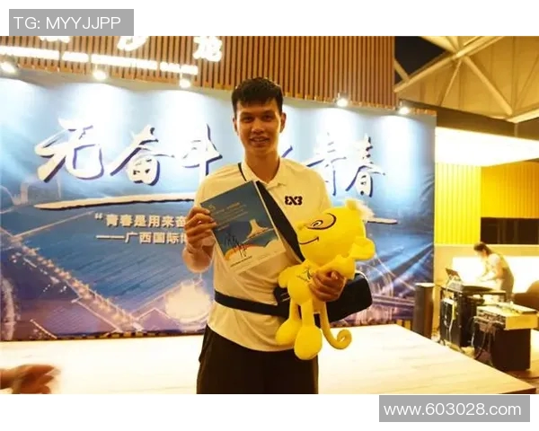 许钟豪：从普通学子到科技创新先锋的奋斗历程与启示