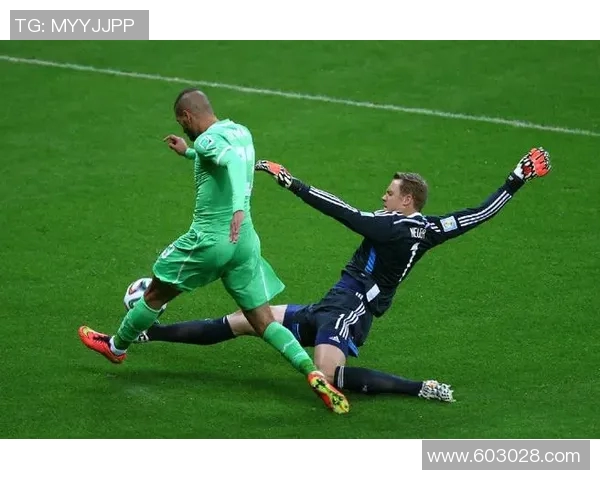 诺伊尔：从守门员到传奇，足球场上的不朽神话与荣耀之路