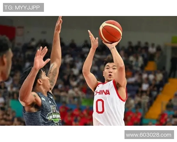 2015亚锦赛经典回放：中国男篮对阵伊朗的精彩瞬间与战术分析