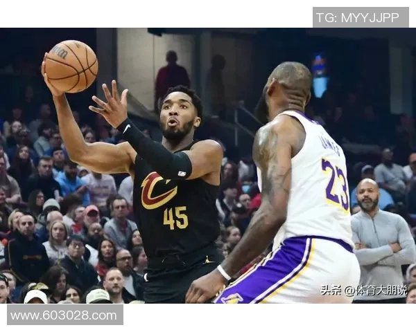 火箭与骑士在NBA夏季联赛中激战正酣新秀表现引人瞩目